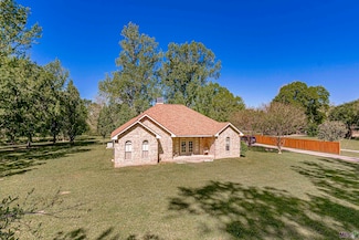 5773 Woodview Ln, Jarreau, LA 70749