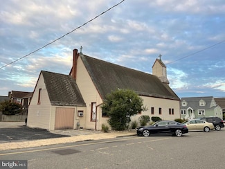 301 N Beach Ave, Beach Haven, NJ 08008