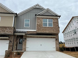 25 Creekside Commons Dr, Hoschton, GA 30548