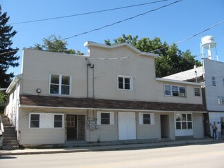 148 S River St, Lowell, WI 53557