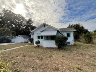 13920 E Highway 25, Ocklawaha, FL 32179