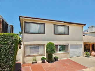 229 6th St, Seal Beach, CA 90740
