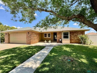 2409 Miller St, Clovis, NM 88101
