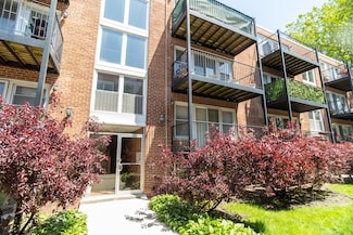 2622 W Catalpa Ave Unit 7, Chicago, IL 60625