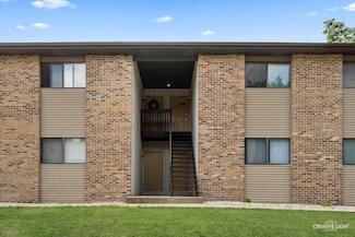 391 S Collins St Unit B, South Elgin, IL 60177