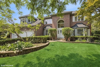 4332 Camelot Cir, Naperville, IL 60564