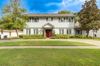 10714 Russett Dr, Houston, TX 77042