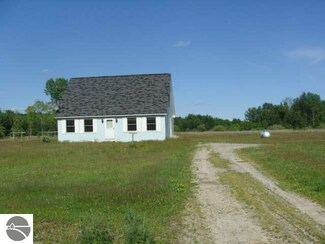 2335 S Gavord Rd, Sterling, MI 48659