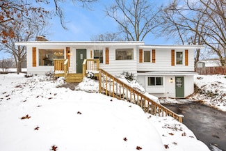 2621 Poe Ave SW, Wyoming, MI 49509