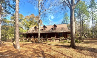 3266 Ward Pineview Rd, Lucedale, MS 39452
