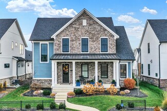 15004 Oak Hollow Ln E, Westfield, IN 46033