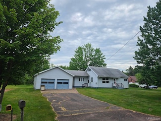 619 N 7th St, Ontonagon, MI 49953
