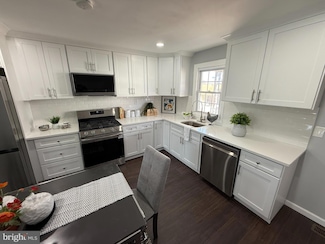 943 Columbus Rd, Burlington, NJ 08016