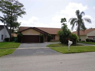 4920 NW 73rd Ave, Lauderhill, FL 33319