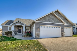 1517 Squirrel Way, New Richmond, WI 54017