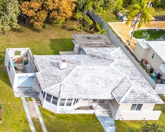 739 NE 111th St, Biscayne Park, FL 33161