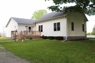 9740 15th Rd, Argos, IN 46501