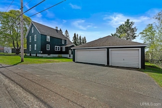 336 Fulton St, Mohawk, MI 49950