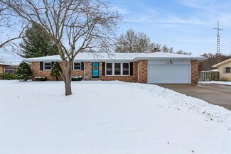 1746 Nash Dr, Saint Joseph, MI 49085