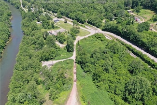 92 Stepping Stone Way, Lyburn, WV 25632