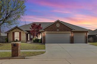 6800 Stinchcomb Dr, Oklahoma City, OK 73132