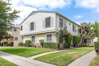 5319 Whitsett Ave, Los Angeles, CA 91607