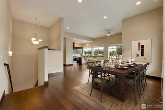 4020 NE 3rd Place, Renton, WA 98056