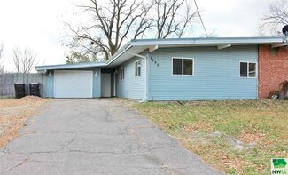 1555 Harrington Loop, Sergeant Bluff, IA 51054