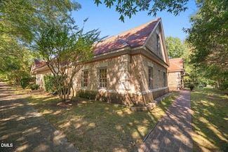 158 Presidents Dr, Durham, NC 27704