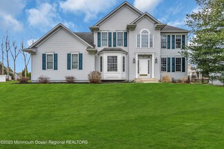 6 Plymouth Dr, East Windsor, NJ 08520