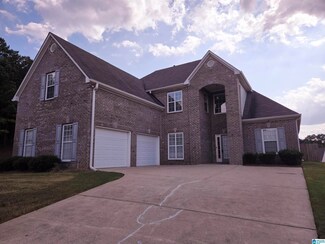 6384 Overlook Dr, Bessemer, AL 35022