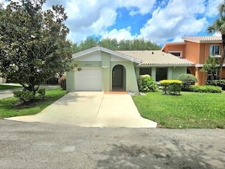 20975 Del Casa Dr, Boca Raton, FL 33433