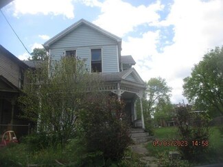 326 Vanderveer St, Middletown, OH 45044