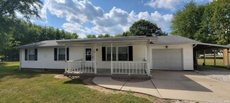 711 NW 16th St, Washington, IN 47501