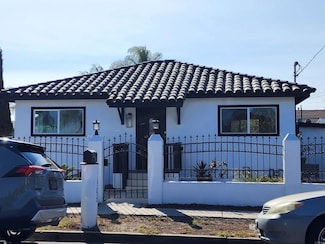 1303 Center Ave, Oceanside, CA 92054