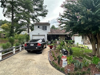 709 Pine Tree Trail Unit 10A, Atlanta, GA 30349