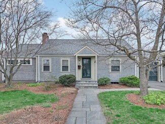 9 Aberdeen Ave, Waltham, MA 02453