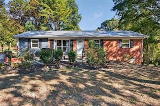 747 N Clodfelter Rd, High Point, NC 27265