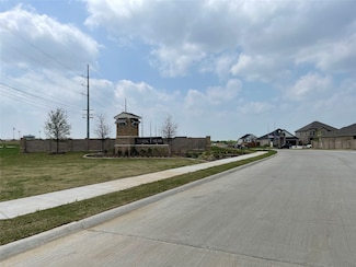 5005 Valley Forge Dr, Denton, TX 76207