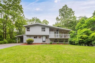 459 Winch St, Framingham, MA 01701