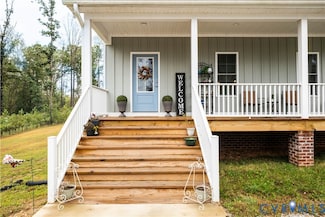 3261 Three Bridge Rd, Powhatan, VA 23139