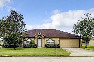 310 Maple Tree Ln, Chuluota, FL 32766