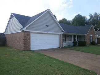 5493 Stephen Forest Rd, Memphis, TN 38141