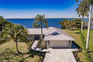 138 Riverview Rd, Fort Myers, FL 33905