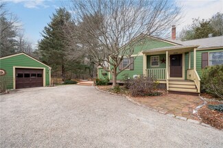 470 Field Hill Rd, Clayville, RI 02815