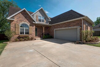 3368 E Lark St, Springfield, MO 65804