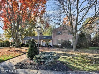19613 Blossom Ln, Hagerstown, MD 21742