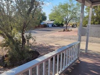 5352 E Waverly St, Tucson, AZ 85712