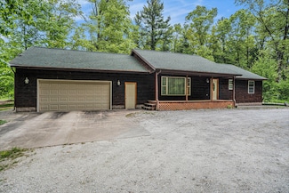 2636 White Lake Dr, Whitehall, MI 49461