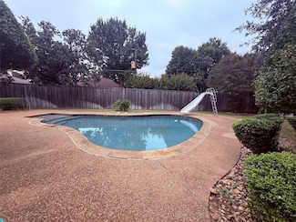 2621 Nantucket Ct, Bedford, TX 76022